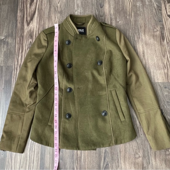 Only Love Urbanized Green Military Utility Style Jacket - Picture 15 of 16